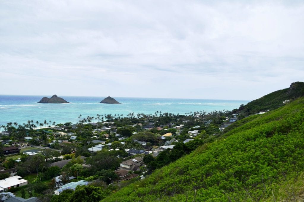 Lanikai Pillbox Hike - www.travelswithelle.com