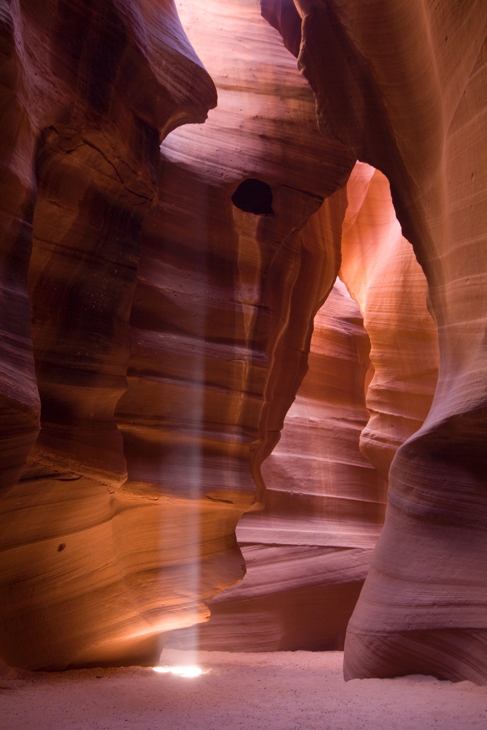 Best Time To Visit Lower Antelope Canyon (+ Essential Tips For Your Visit)