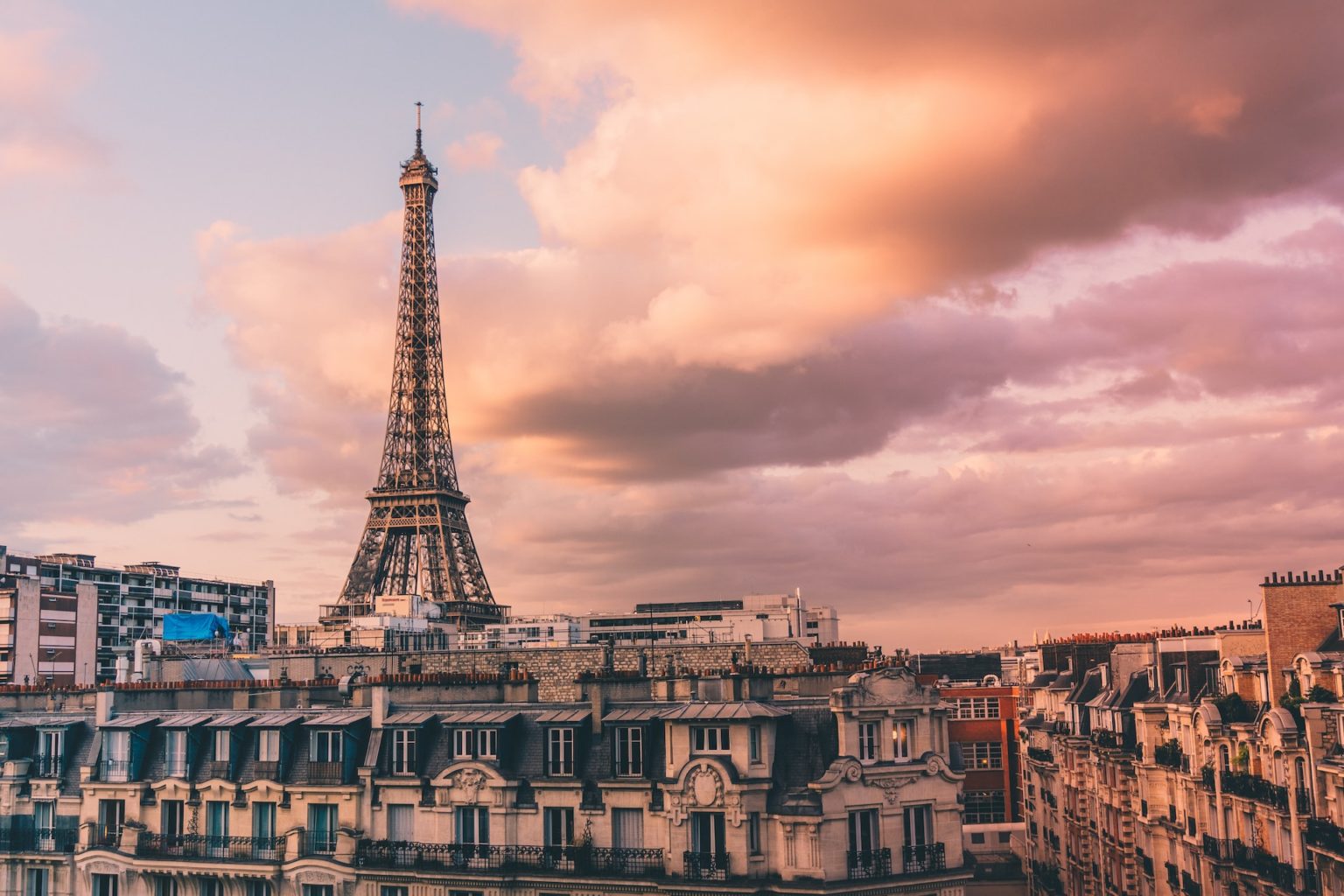 7 Luxury Hotels In Paris With Views Of The Eiffel Tower
