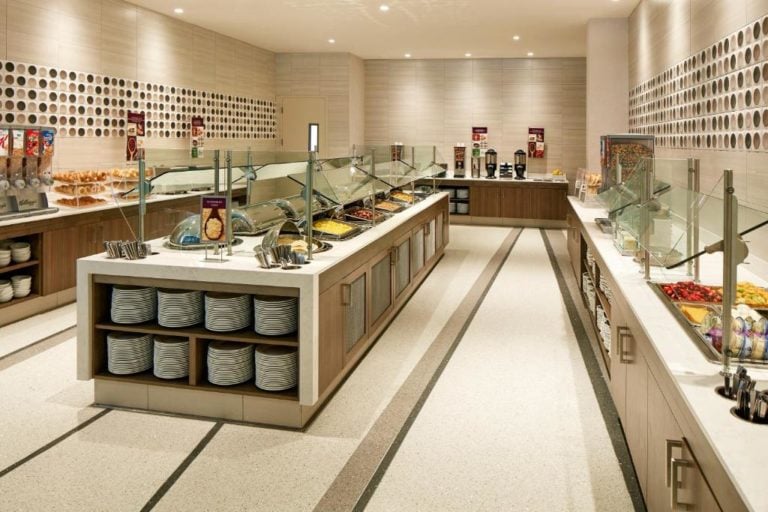 8 Best Disneyland Hotels With Free Breakfasts (That Don't Suck)