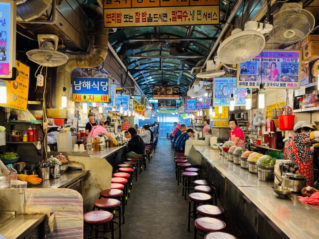 Kalguksu Alley Seoul Namdaemun