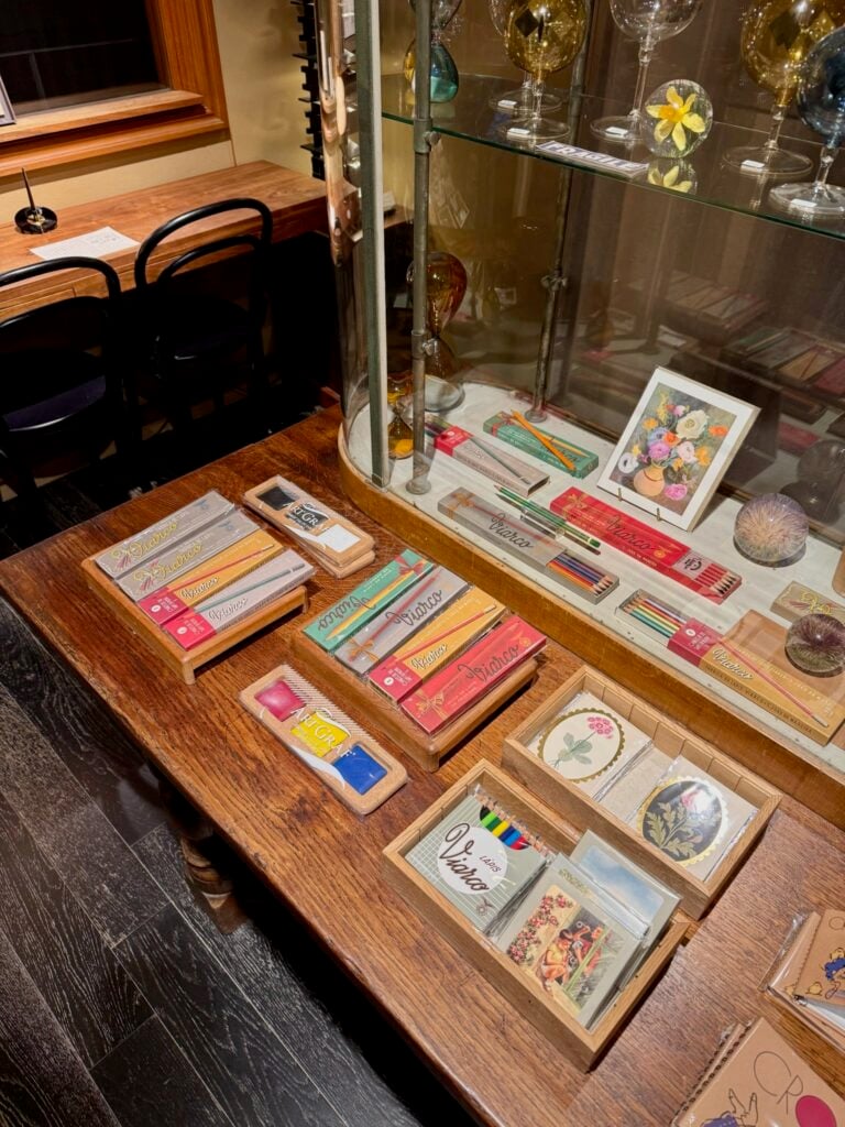 Stationery Shops - Shopping in Seongsudong